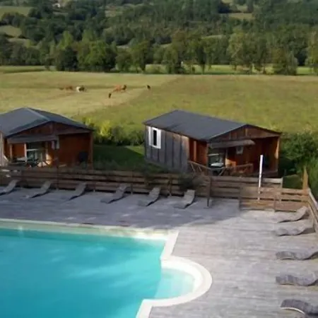 Hotel La Tour Du Loup