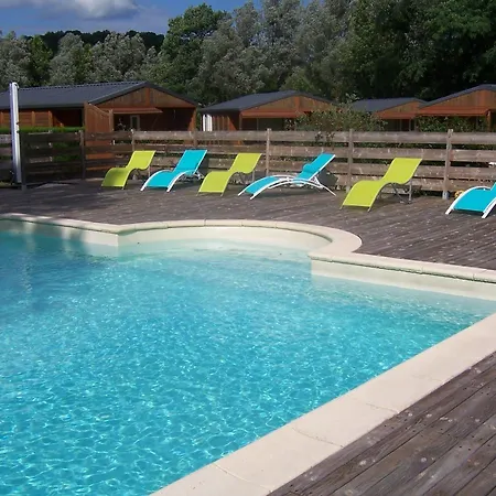 Hotel La Tour Du Loup