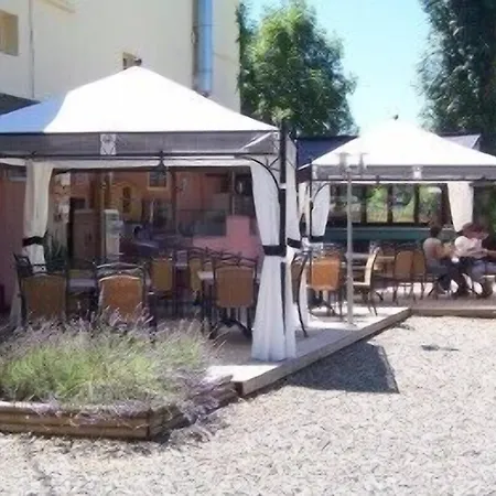 La Tour Du Loup Hotel 3*