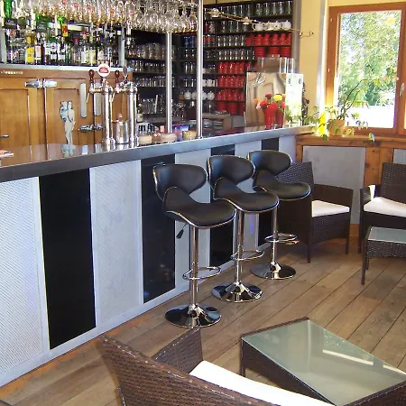 Hotel La Tour Du Loup